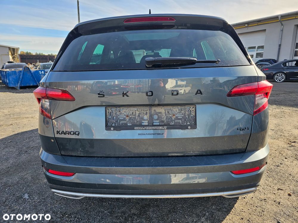 Skoda Karoq 2.0 TDI SCR 4x4 DSG Sportline - 8