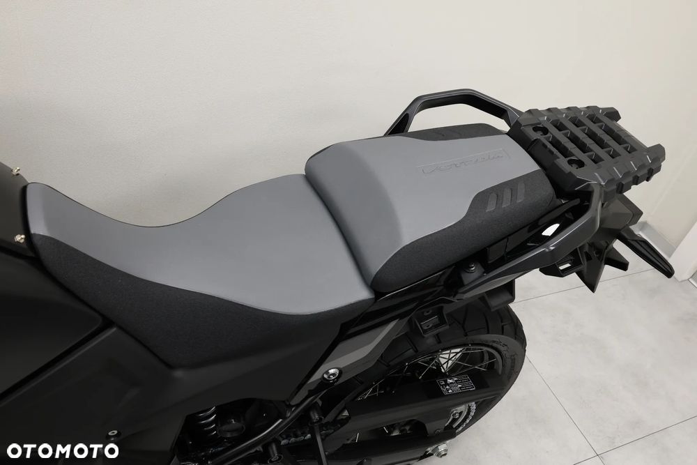 Suzuki DL - 15