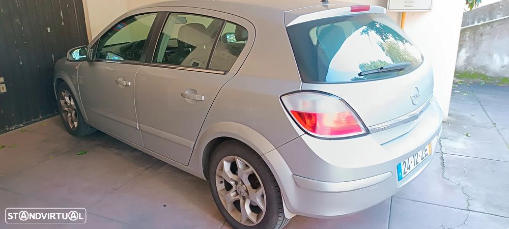 Opel Astra 1.7 CDTi Cosmo M6 - 14