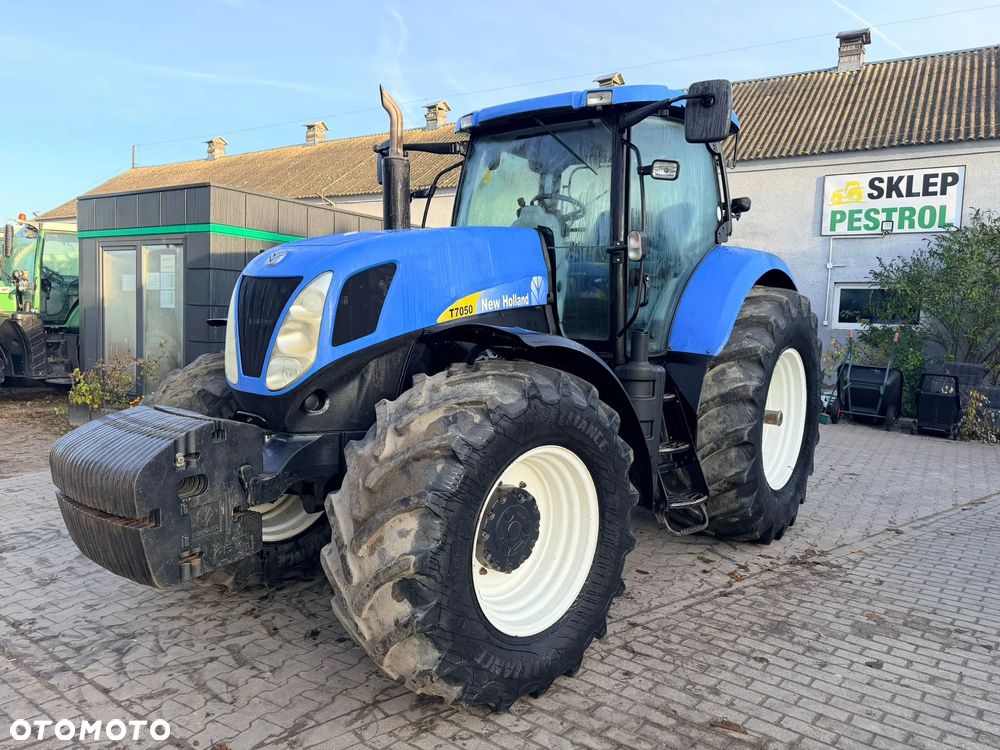 New Holland T7050 - 12