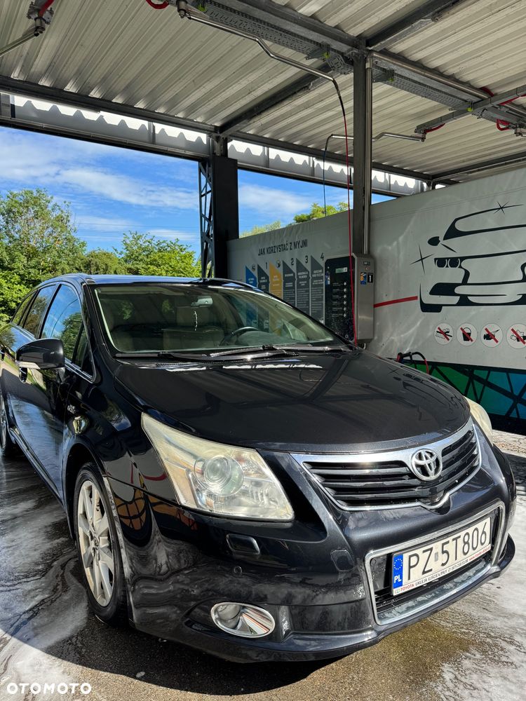 Toyota Avensis 2.2 D-4D Prestige NAVI - 1