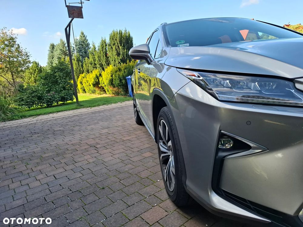 Lexus RX - 25