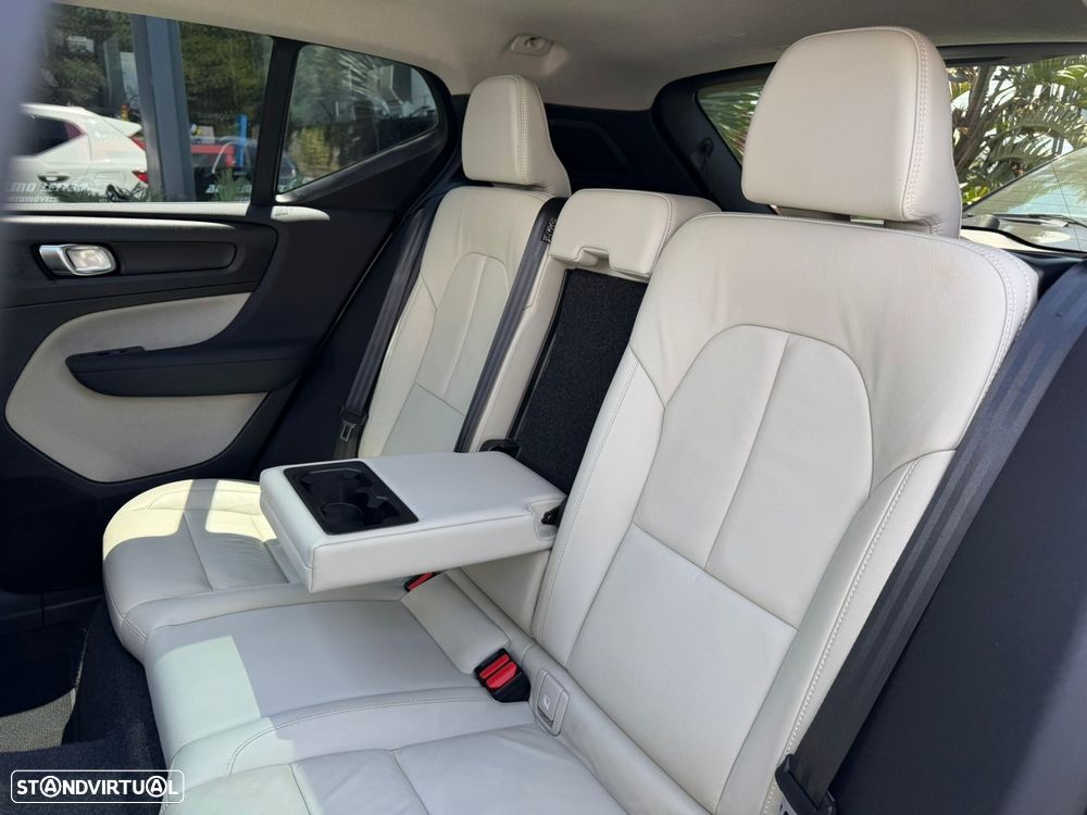 Volvo XC 40 1.5 T5 PHEV Inscription - 24