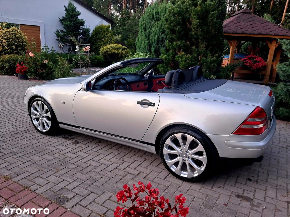 Mercedes-Benz SLK 200 - 11