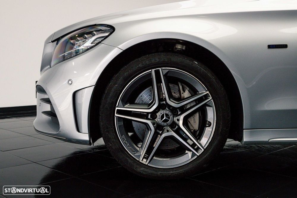 Mercedes-Benz C 300 e AMG Line - 19