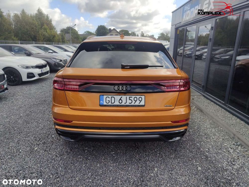 Audi Q8 - 6