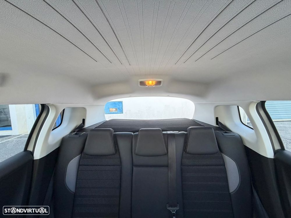 Peugeot 2008 1.6 BlueHDi Allure - 6