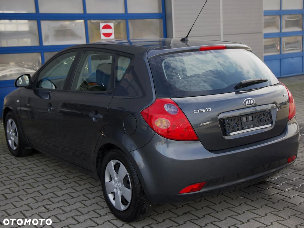 Kia Ceed 1.6 CVVT LX - 7