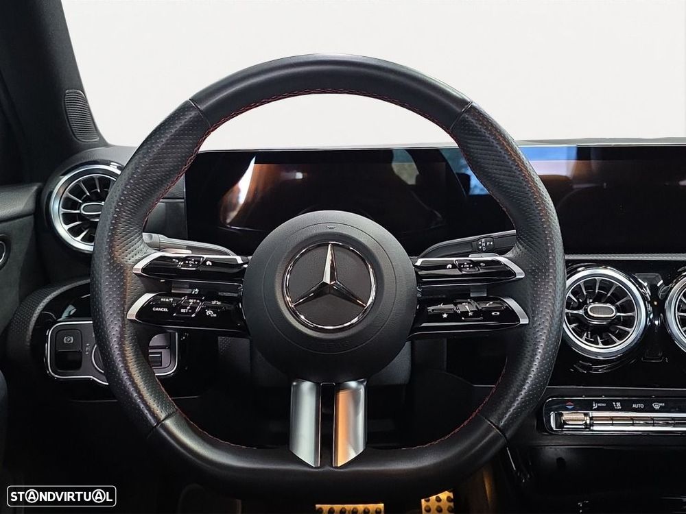 Mercedes-Benz A 250 Limousine - 9