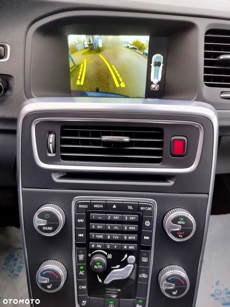 Volvo V60 D3 Business Edition - 17