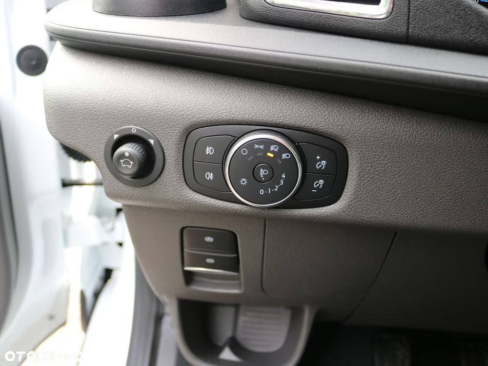 Ford TRANSIT TREND BRYGADÓWKA 2.0 ECOBLUE 130KM M6 RWD 350 L4 - 8