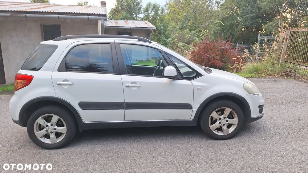 Suzuki SX4 1.6 VVT 4x4 Comfort - 5