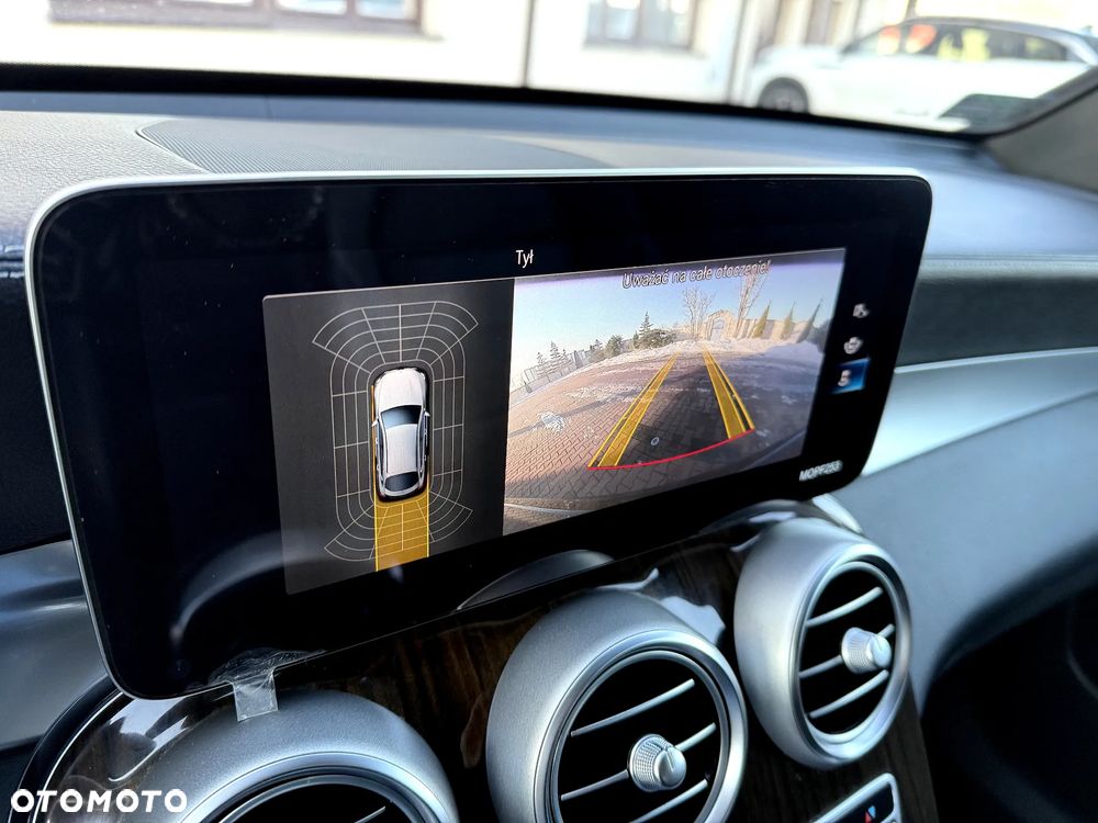 Mercedes-Benz GLC - 15