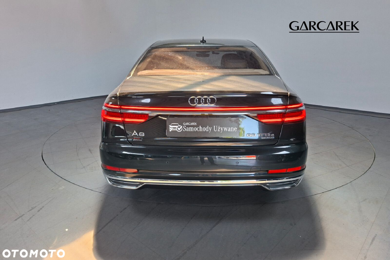 Audi A8 - 7