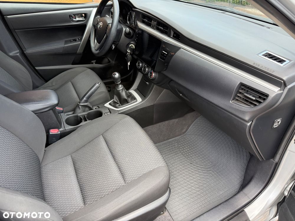Toyota Corolla 1.33 Life - 12