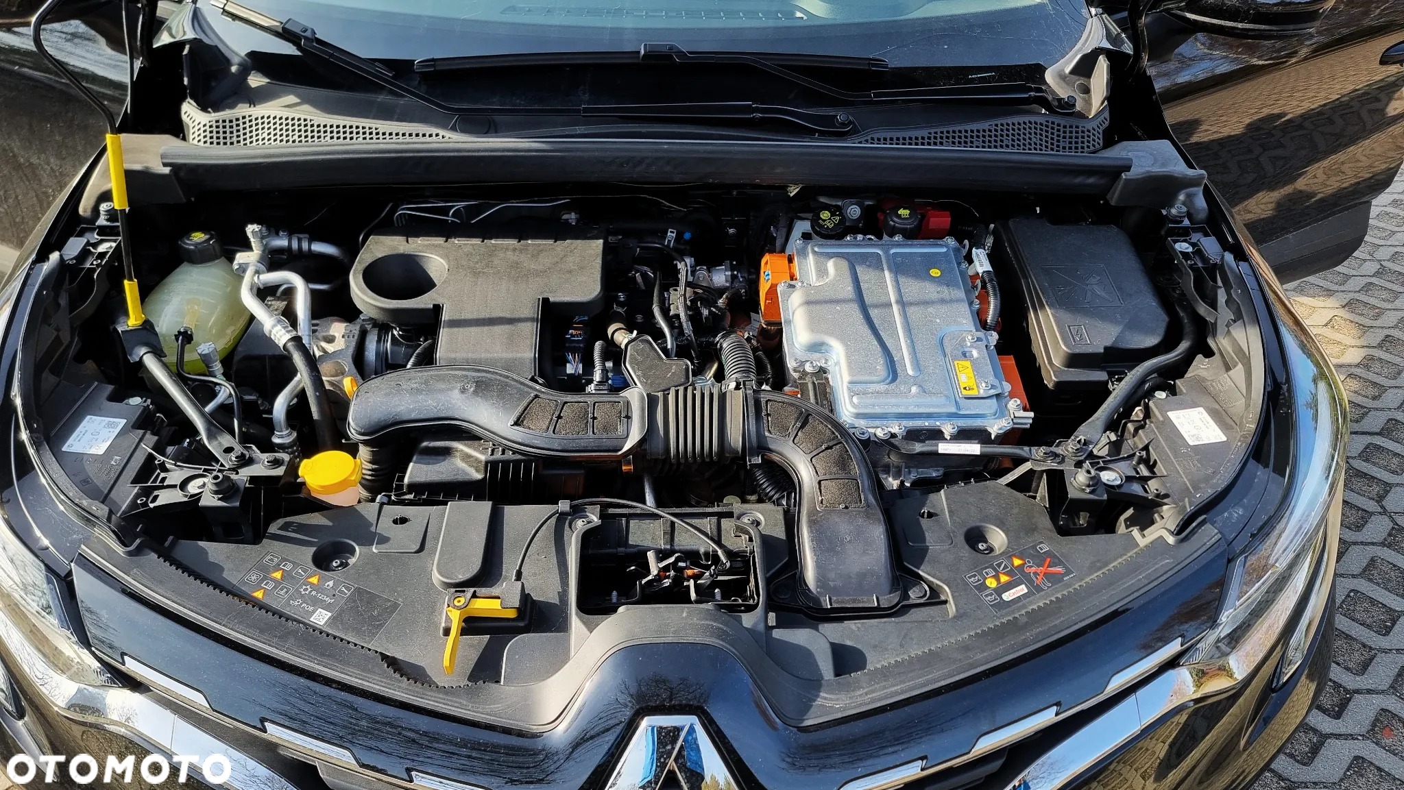 Renault Captur E-TECH PLUG-in 160 INTENS - 4