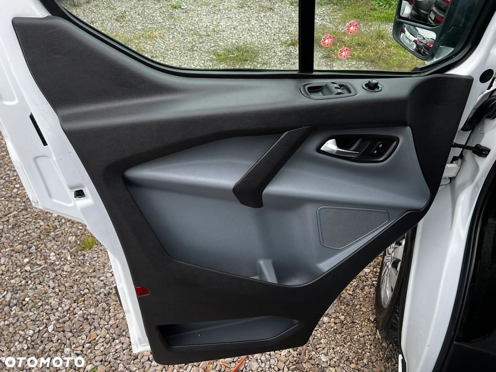 Ford Transit Custom - 23