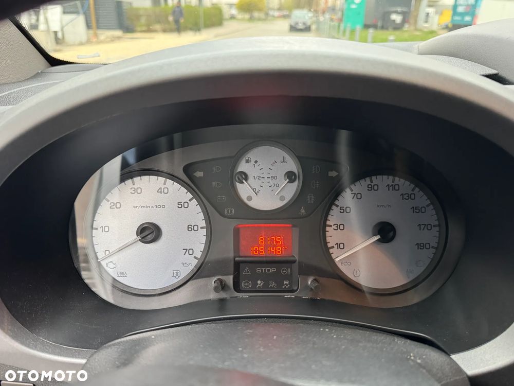 Peugeot Partner - 11