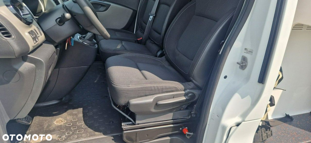 Renault Trafic - 13