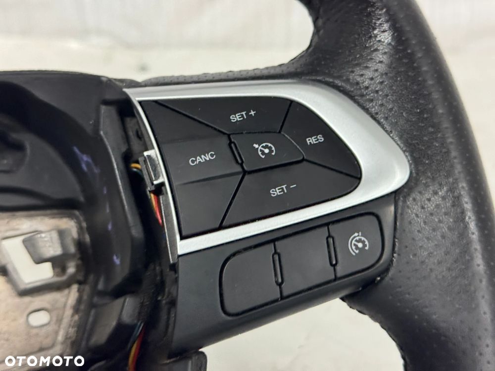 Iveco Daily kierownica multimedialna 19- - 5