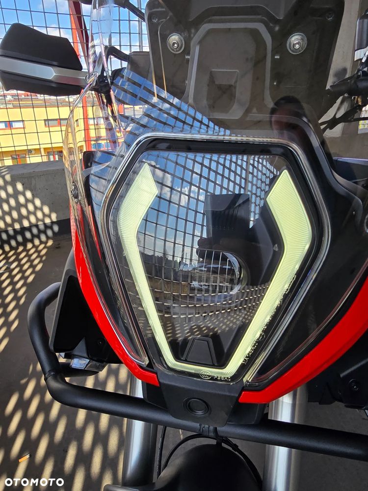 QJMOTOR SRT 600SX - 19