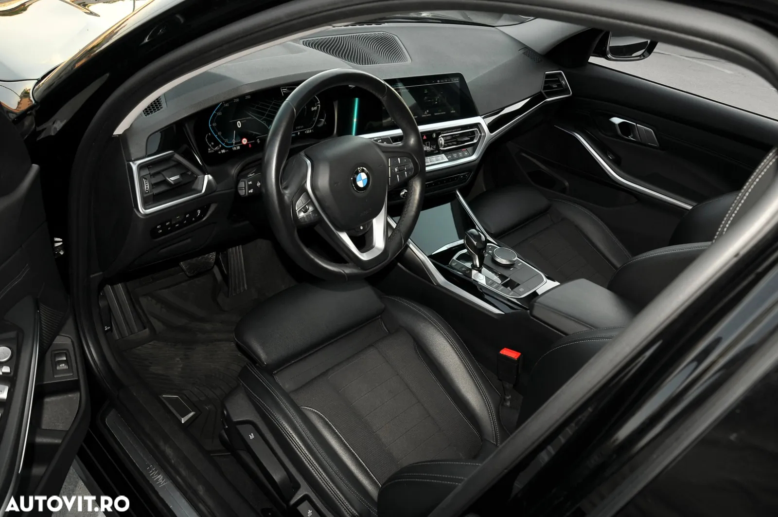 BMW Seria 3 320d xDrive AT - 27