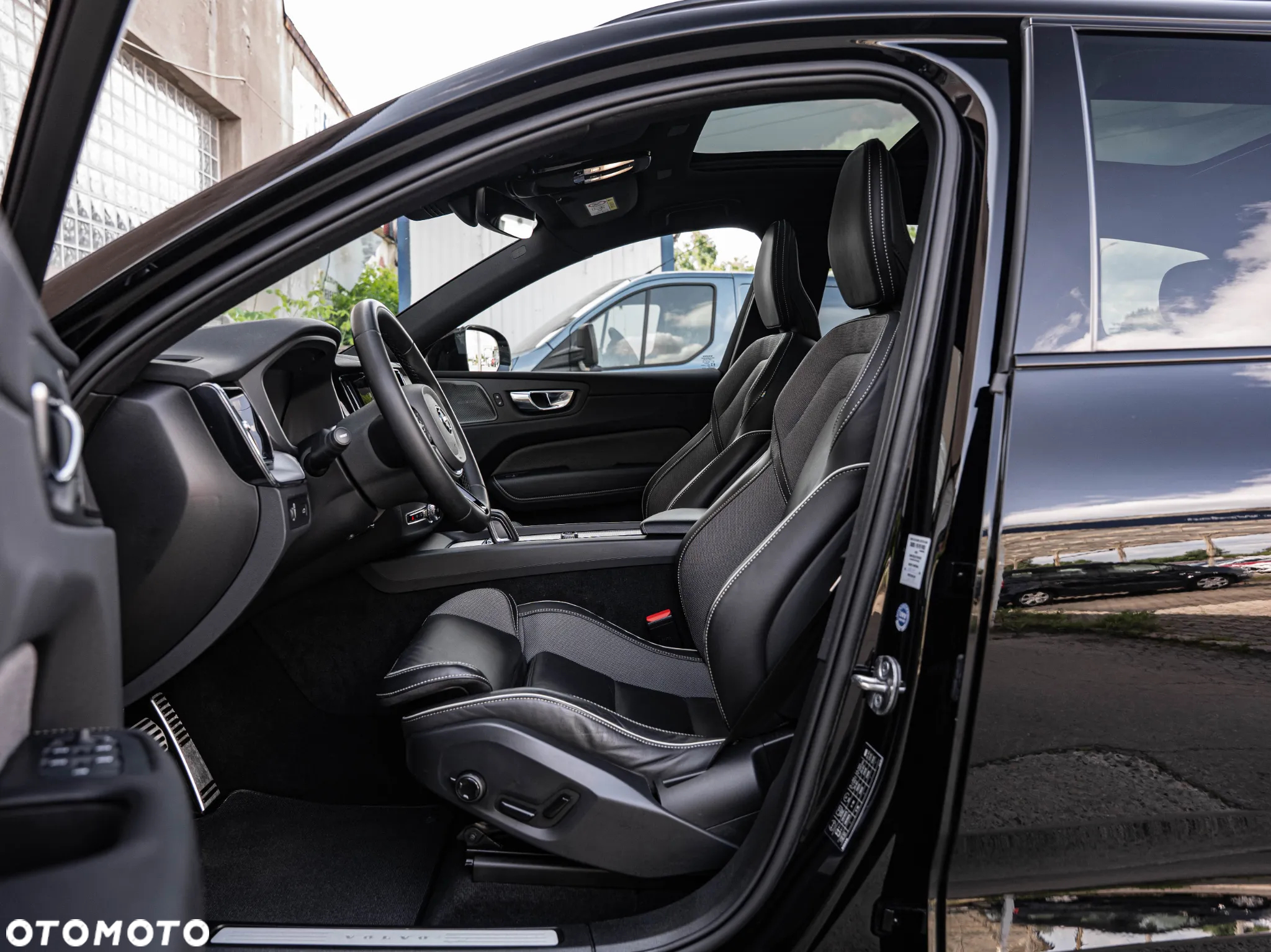 Volvo XC 60 B4 D Plus Bright - 22