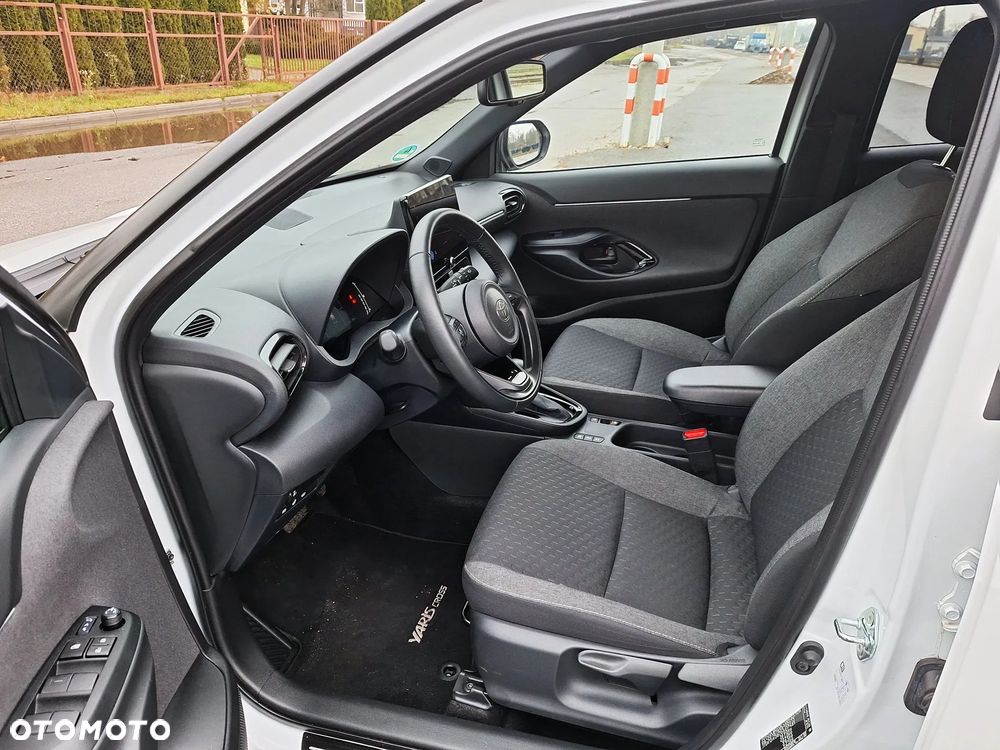 Toyota Yaris Cross 130 1.5 VVT-i Team Deutschland - 6