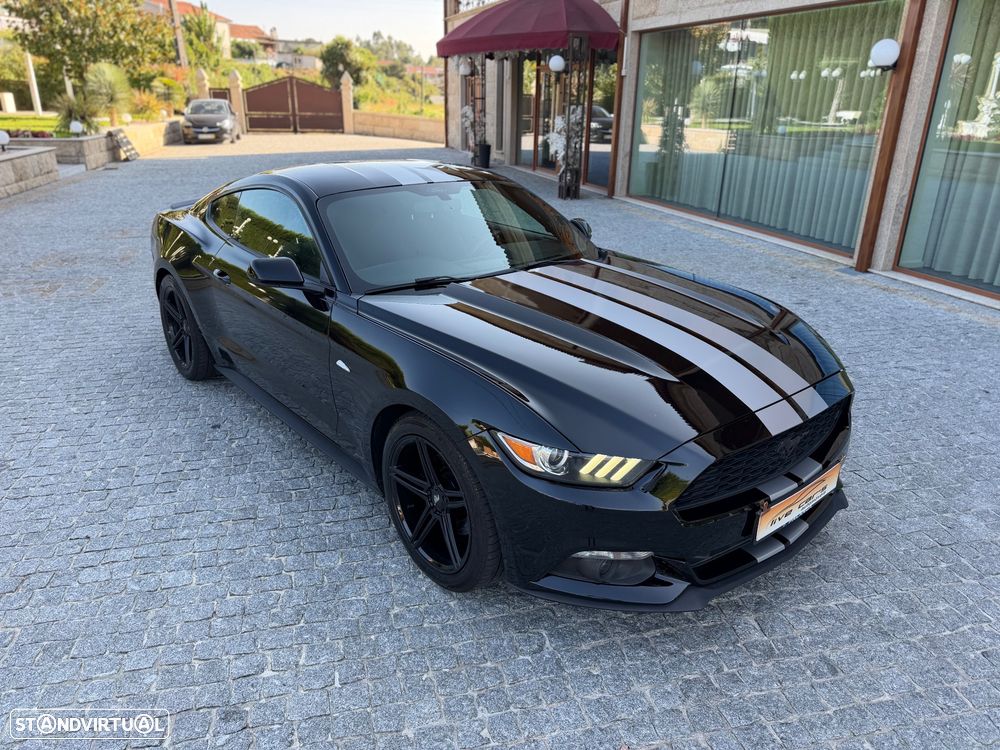 Ford Mustang 2.3 Eco Boost Aut. - 1