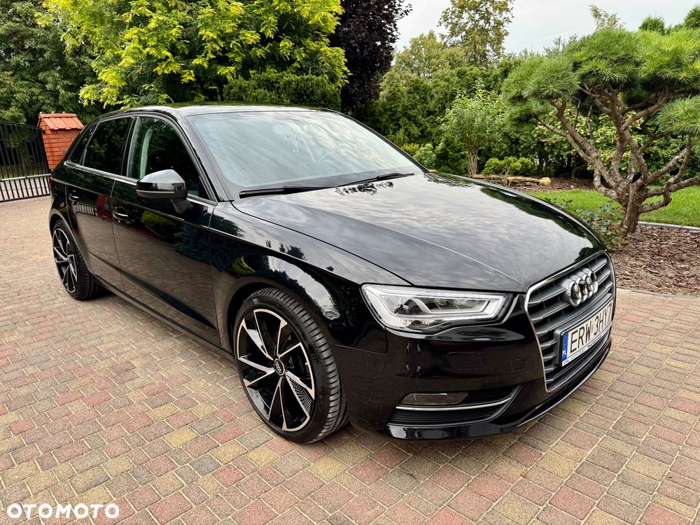 Audi A3 Sportback - 3