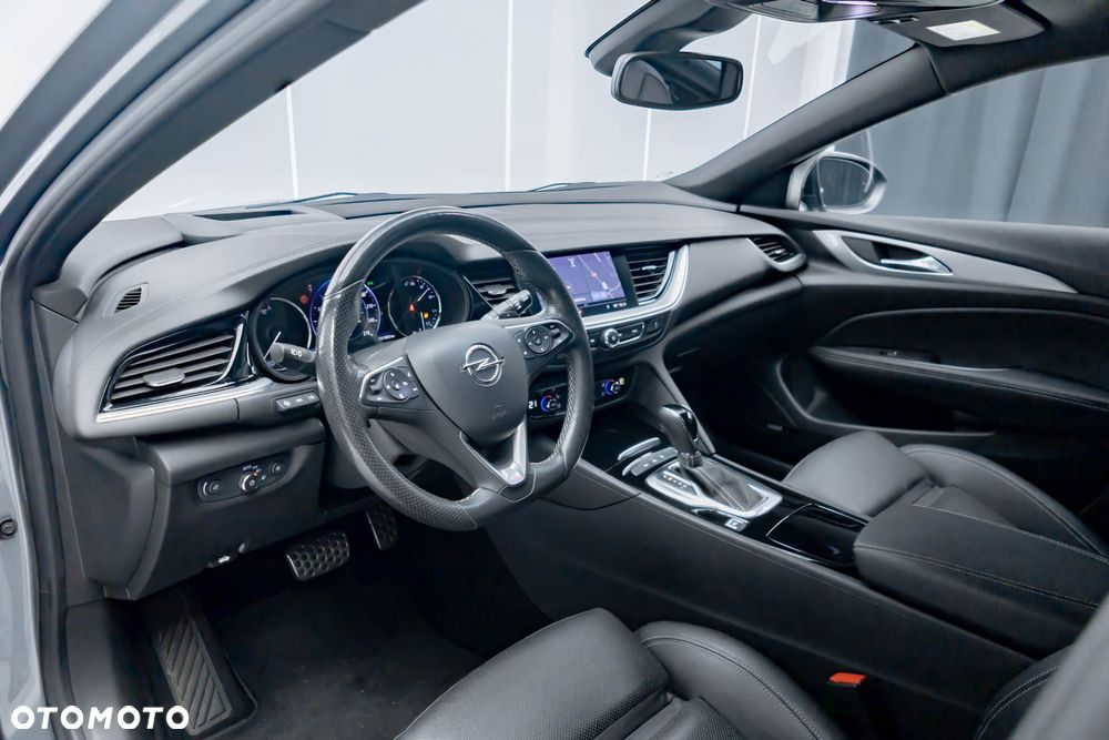 Opel Insignia 2.0 CDTI 4x4 Business Elegance S&S - 26