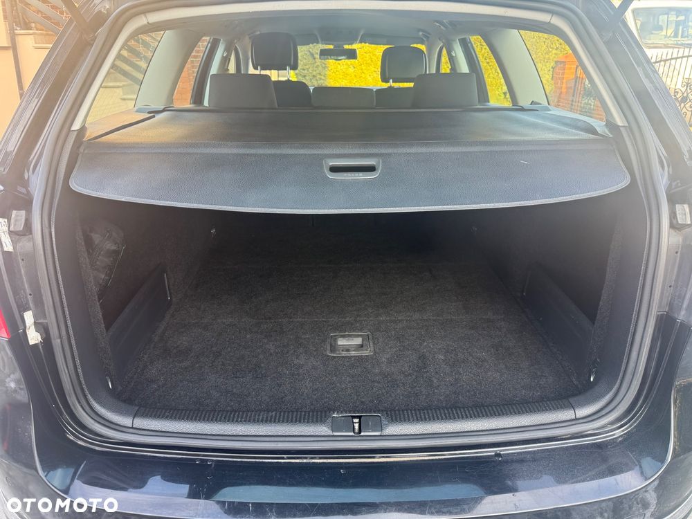 Volkswagen Passat - 19