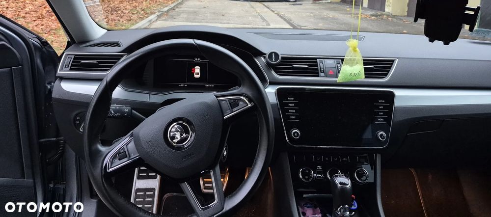 Skoda Superb 2.0 TDI Ambition DSG - 11