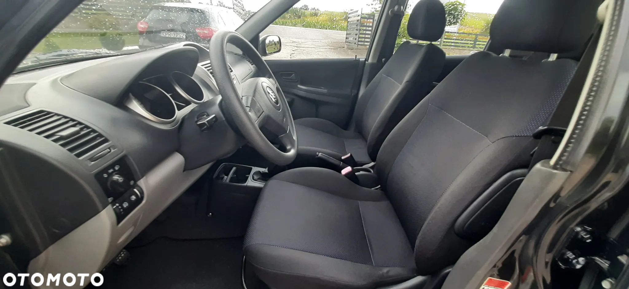 Suzuki Ignis - 37
