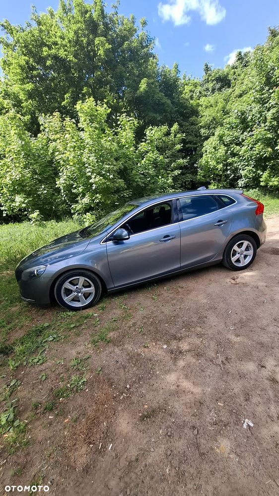 Volvo V40 D4 Kinetic - 13