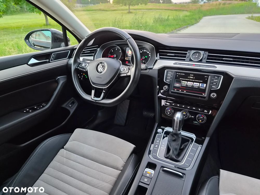 Volkswagen Passat 2.0 TDI SCR (BlueMotion Technology) DSG Highline - 11