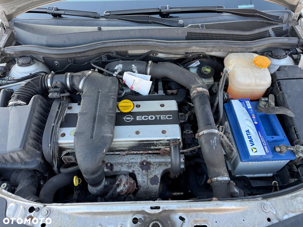 Opel Astra 2.0 Turbo Sport - 4