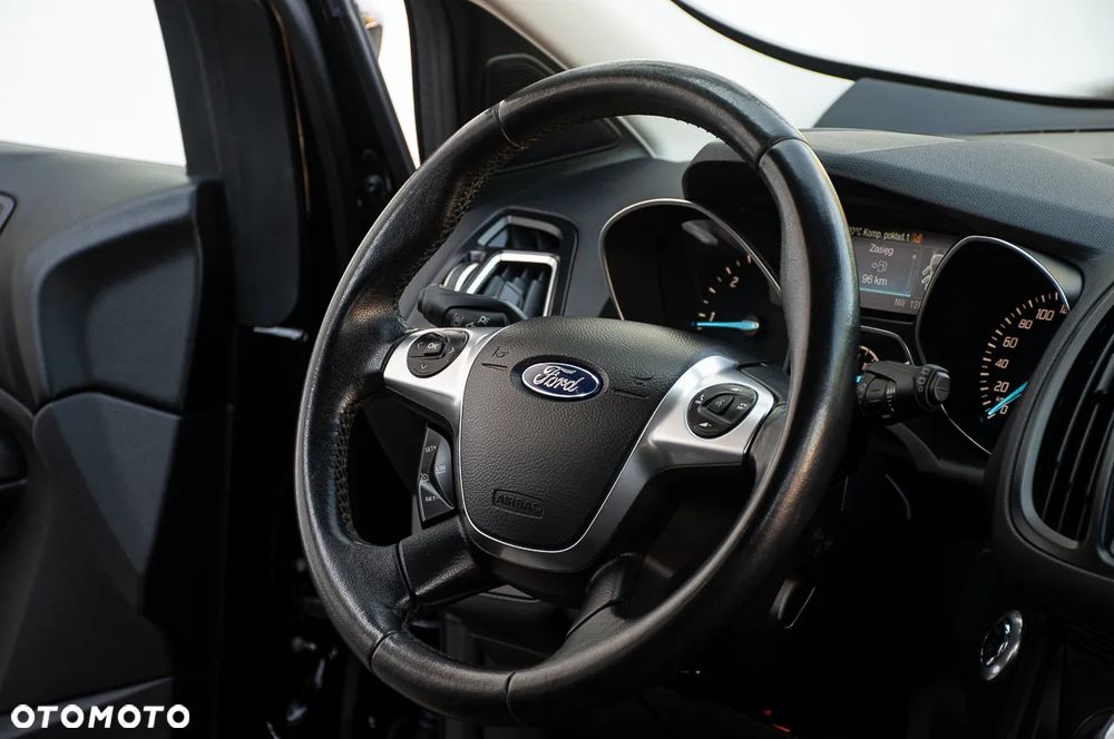 Ford Kuga 2.0 TDCi 4x4 Titanium - 24