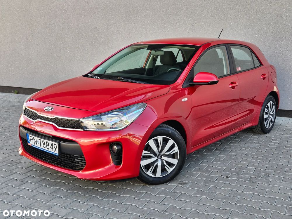 Kia Rio 1.2 L - 12