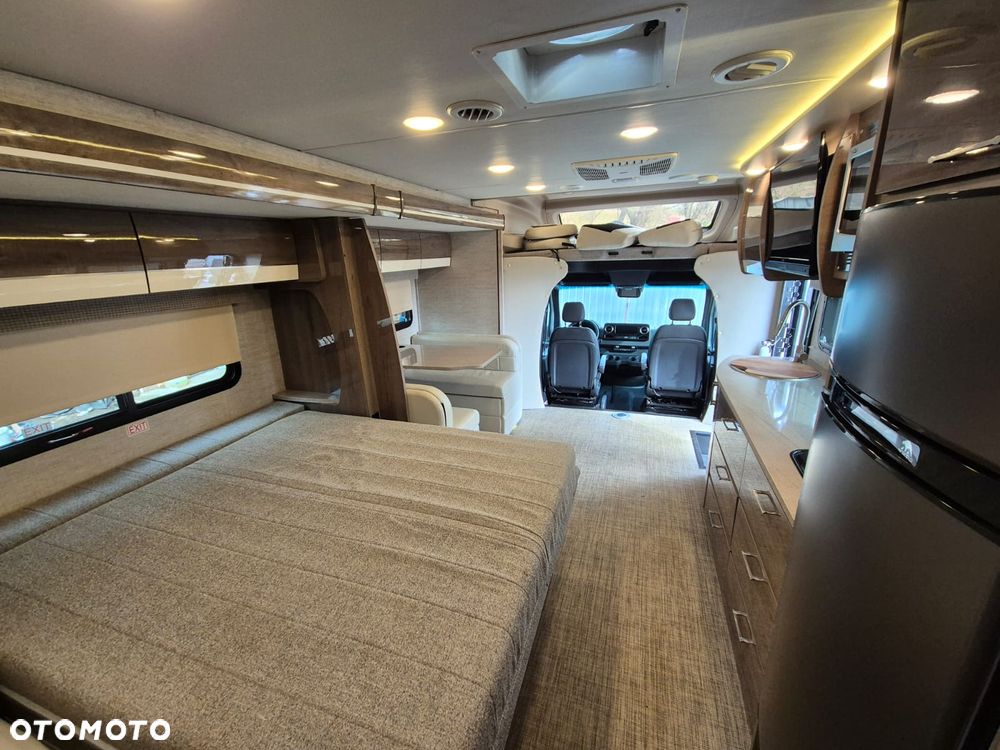 Mercedes-Benz Sprinter 907.255 - 19