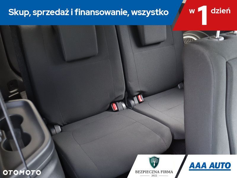 Mitsubishi Outlander - 17