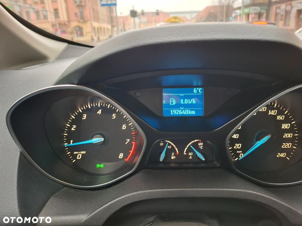 Ford C-MAX 1.6 Ti-VCT Champions Edition - 12