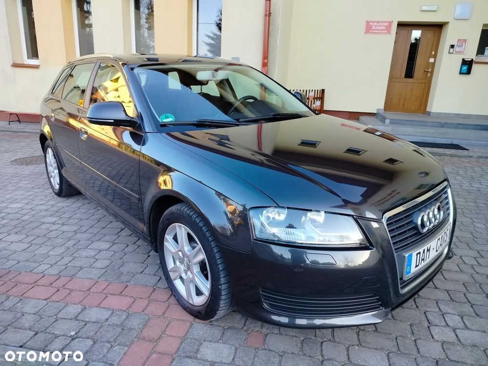 Audi A3 Sportback 1.6 Attraction - 2