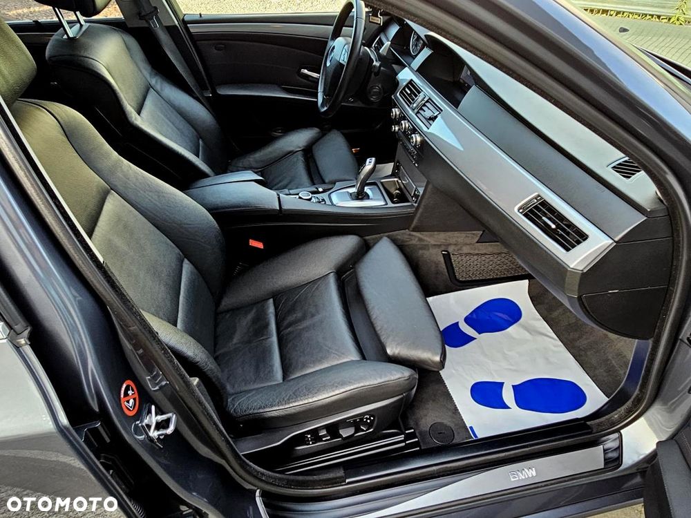 BMW Seria 5 530d Edition Exclusive - 26
