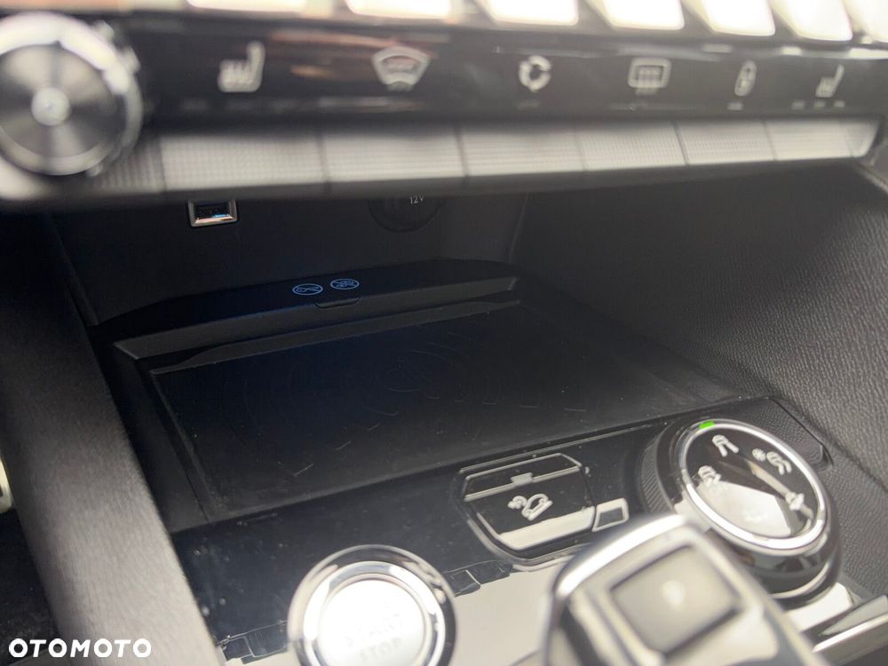 Peugeot 5008 2.0 BlueHDI Crossway S&S EAT8 - 24