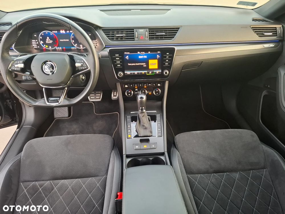 Skoda Superb 2.0 TDI SCR Sportline DSG - 22
