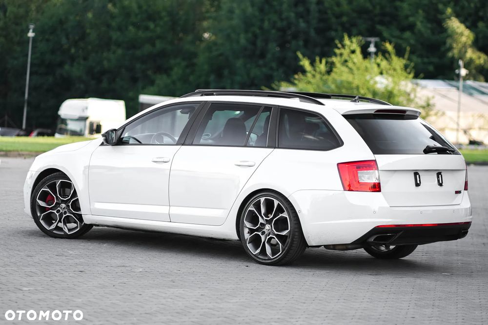 Skoda Octavia 2.0 TDI RS - 10
