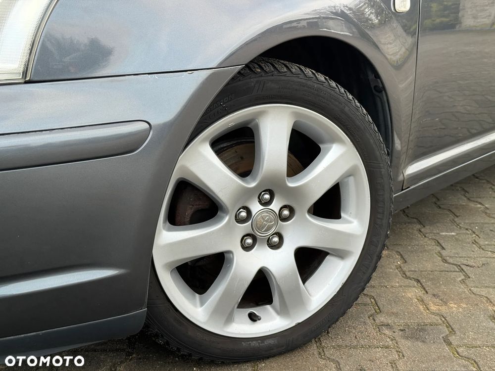 Toyota Avensis 2.0 VVT-i Sol - 11