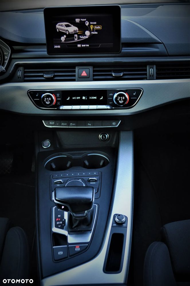 Audi A4 Avant 2.0 TFSI ultra S tronic design - 13