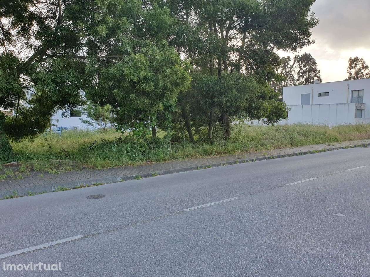 Terreno urbano,  com 412 m2  em Gaeiras - Marinha Grande - Grande imagem: 2/4